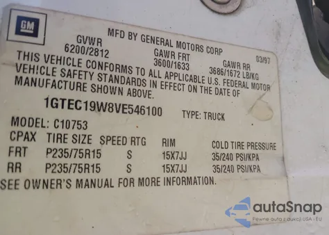 1997 GMC Sierra 1500 Sl Wideside z USA, uszkodzony, nr VIN 1GTEC19W8VE546100